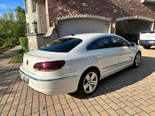 White 2013 Volkswagen CC 2.0T Sport