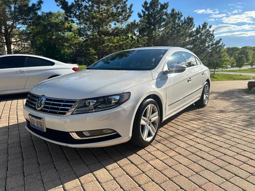 White 2013 Volkswagen CC 2.0T Sport
