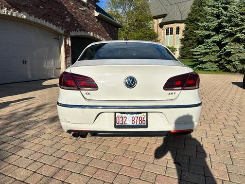 White 2013 Volkswagen CC 2.0T Sport