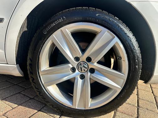 White 2013 Volkswagen CC 2.0T Sport