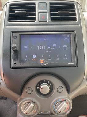 Gray 2012 Nissan Versa 1.6 SV