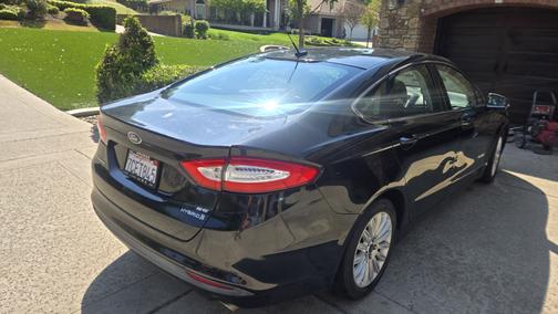 2014 Ford Fusion Hybrid SE