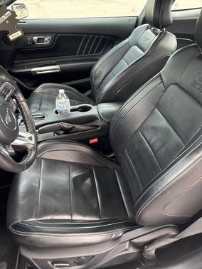 White 2015 Ford Mustang GT