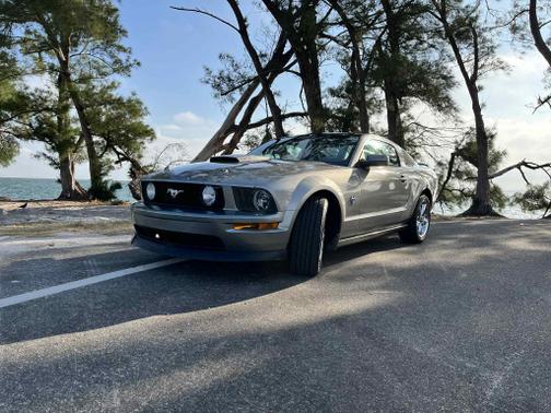 2009 Ford Mustang GT Premium