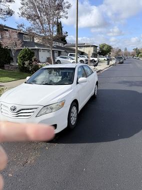 2010 Toyota Camry LE