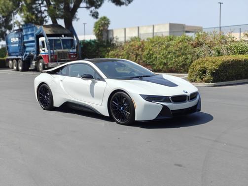 2020 BMW i8 Base