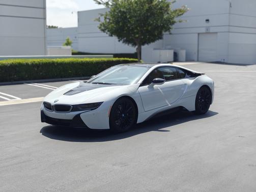 2020 BMW i8 Base