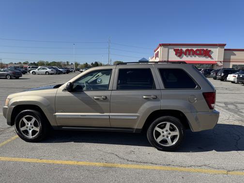 2006 Jeep Grand Cherokee Laredo
