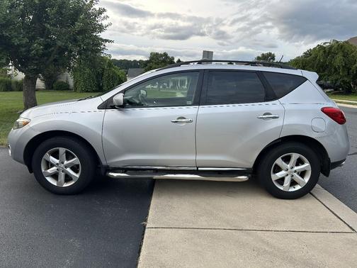 Silver 2009 Nissan Murano SL