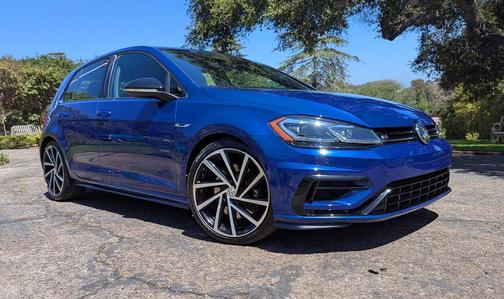 Blue 2018 Volkswagen Golf R 4-Door w/DCC & Navigation