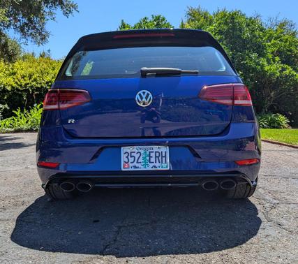 Blue 2018 Volkswagen Golf R 4-Door w/DCC & Navigation
