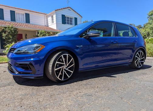 Blue 2018 Volkswagen Golf R 4-Door w/DCC & Navigation