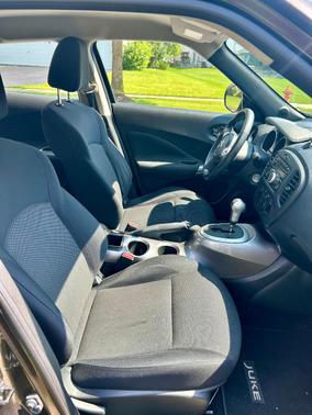 Black 2013 Nissan Juke S
