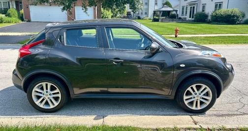 Black 2013 Nissan Juke S