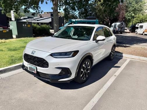 White 2026 Honda HR-V EX-L AWD