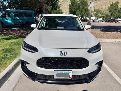 White 2026 Honda HR-V EX-L AWD