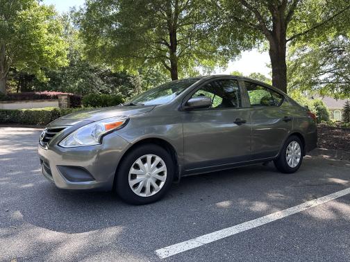 2016 Nissan Versa 1.6 S+