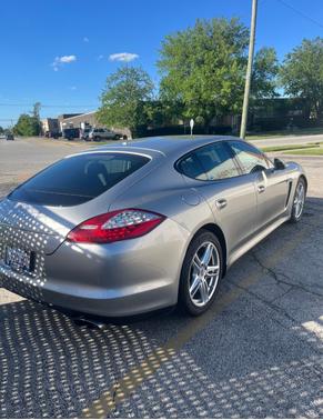 2011 Porsche Panamera 4