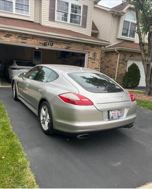 2011 Porsche Panamera 4
