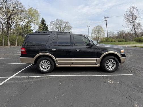 2011 Ford Expedition XLT