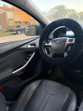 Blue 2012 Ford Focus SEL