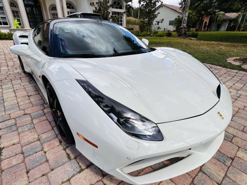 2017 Ferrari 488 GTB Base