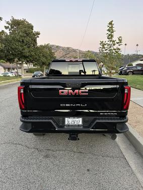 2024 GMC Sierra 2500 Denali