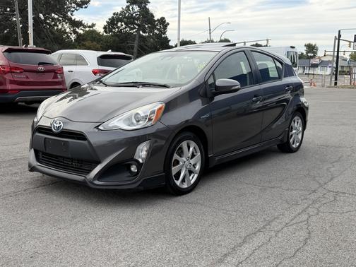 Gray 2017 Toyota Prius c Four