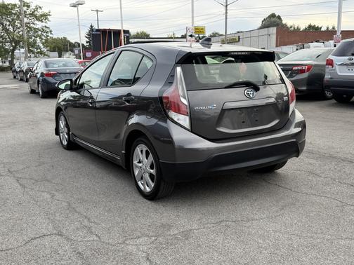 Gray 2017 Toyota Prius c Four