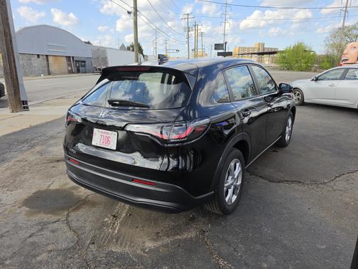 Black 2023 Honda HR-V LX
