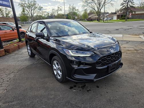 Black 2023 Honda HR-V LX