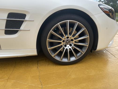 2020 Mercedes-Benz SL 550 Base