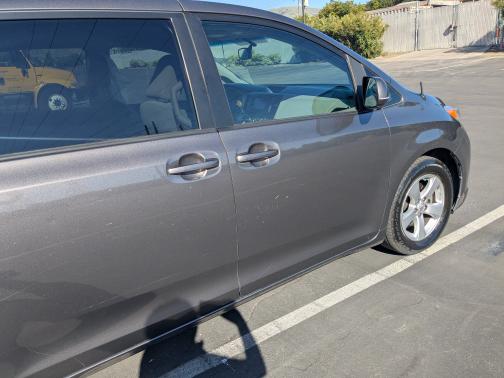 2014 Toyota Sienna LE