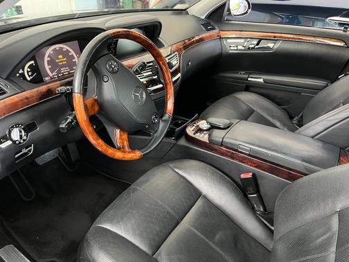 2008 Mercedes-Benz S-Class S 550 4MATIC