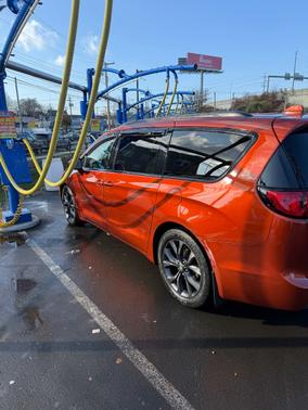 2018 Chrysler Pacifica Touring-L Plus