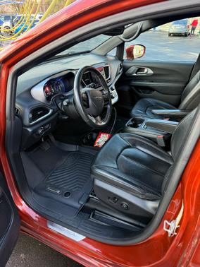 2018 Chrysler Pacifica Touring-L Plus