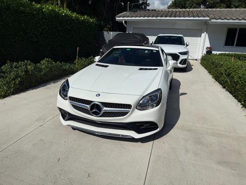 2017 Mercedes-Benz SLC 300 Base