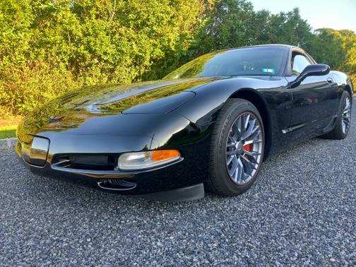 1998 Chevrolet Corvette Base