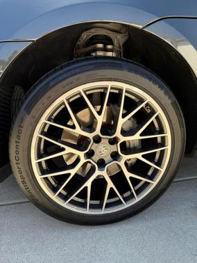 Gray 2021 Porsche Macan Macan S