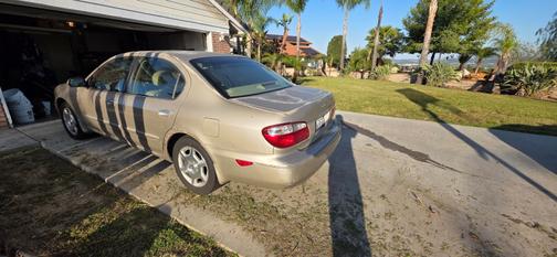 2001 INFINITI I30 Luxury