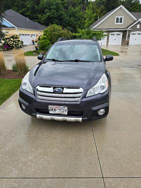 Gray 2013 Subaru Outback 2.5i Limited