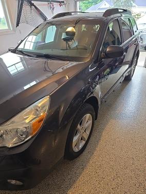 Gray 2013 Subaru Outback 2.5i Limited