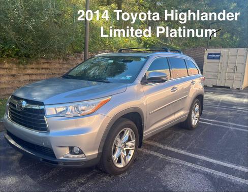 Silver 2014 Toyota Highlander Limited Platinum