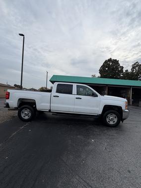White 2019 Chevrolet Silverado 2500 WT