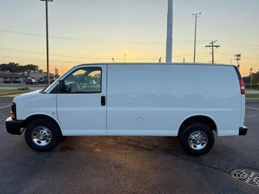 2011 Chevrolet Express 2500 Work Van