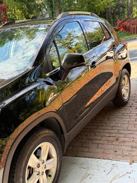 Black 2020 Chevrolet Trax LT