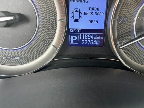 Silver 2017 INFINITI QX80 Base