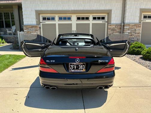 Black 2004 Mercedes-Benz SL-Class SL55 AMG
