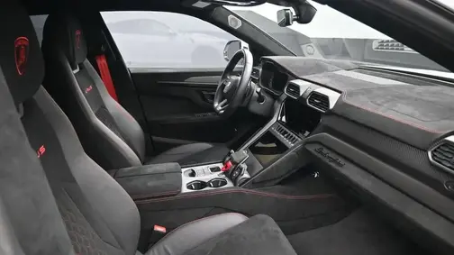 White 2023 Lamborghini Urus Performante