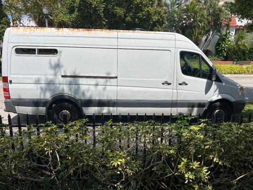 White 2008 Dodge Sprinter 2500 High Roof
